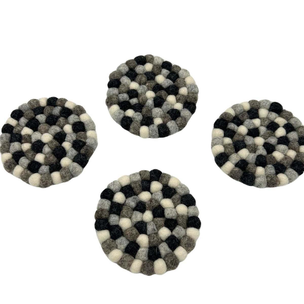 Runde Filzkugel-Untersetzer – 10 cm – Verschiedene Grautöne (4er-Set)
