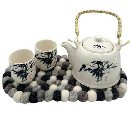 Ovale Filzkugel-Tischmatte – 38x18 cm – Verschiedene Grautöne