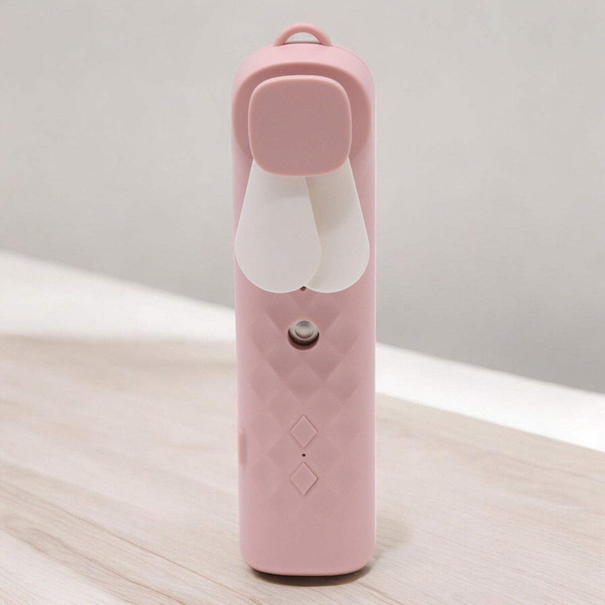 Rosa Gesichtsventilator mit Nano-Sprühnebel – USB-aufladbar