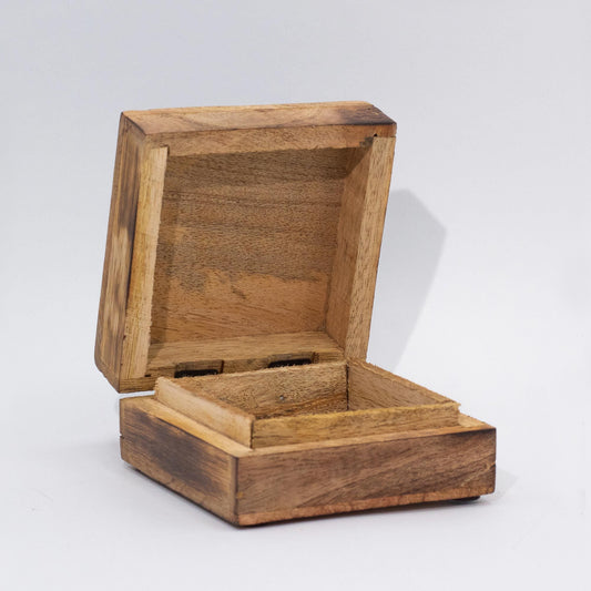 Mittlere quadratische Box 13,5x13,5x6 cm – Hop Hare